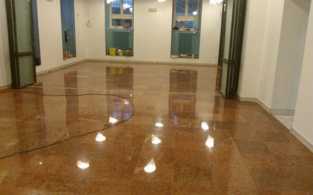 Felcsiszolt padló betoncsiszolás után
